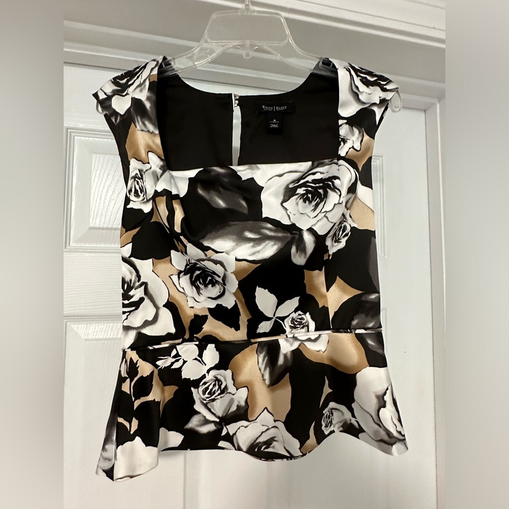 WHBM White House Black Market floral black  top 4 EUC